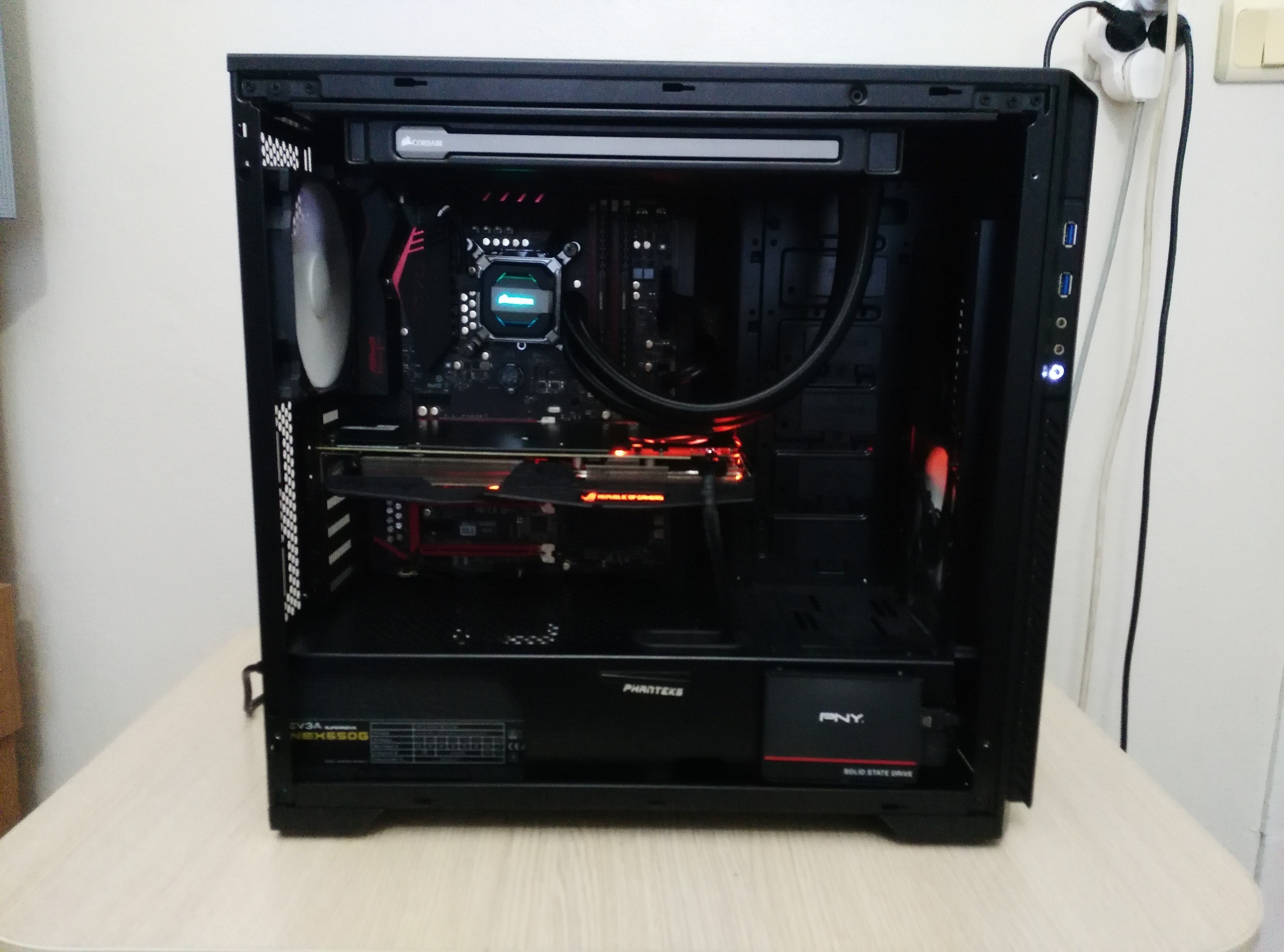 Phanteks Enthoo Pro M Acrylic