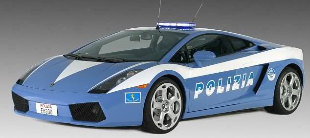  İTALYAN POLİSİ LAMBORGHINI GALLARDO'YU PARÇALADI