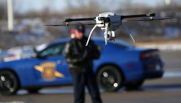 Londra polisi motosikletli hırsızları kovalamak için drone kullanacak