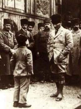  ULU ONDER MUSTAFA KEMAL ATATURK ile ilgili resim,belge,hikaye