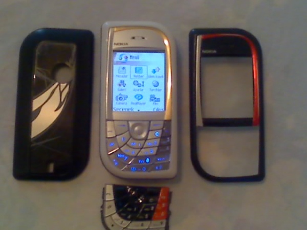  NOKIA 7610...TERTEMİZ..