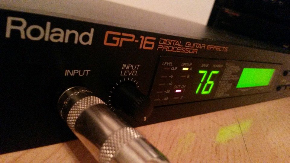  Roland GP-16 Guitar Effects Processor