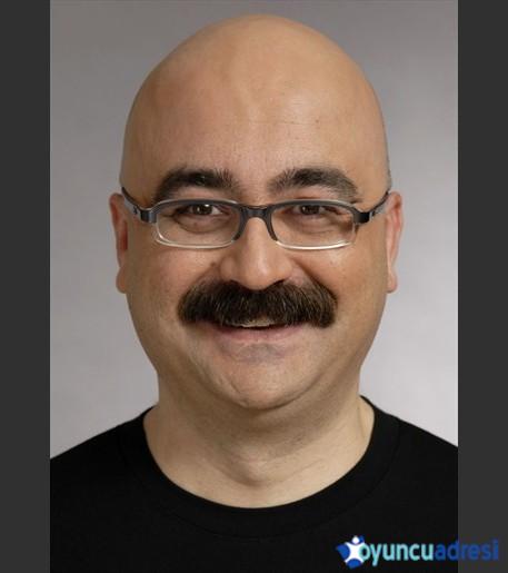  YEMEKTEYİZ'in Dış Sesi bu adammış. [SS'li]