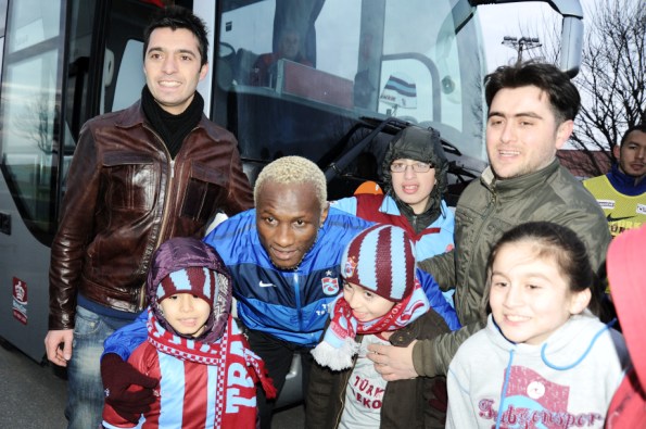  TRABZONSPOR 10/11 Sezonu Maç Konusu | Trabzonspor STSL'i 2. Olarak Tamamladı