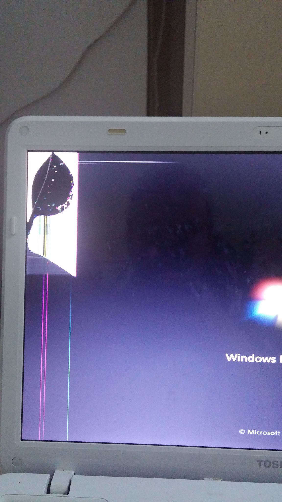  Laptop ekraninda siyahlik sorunu