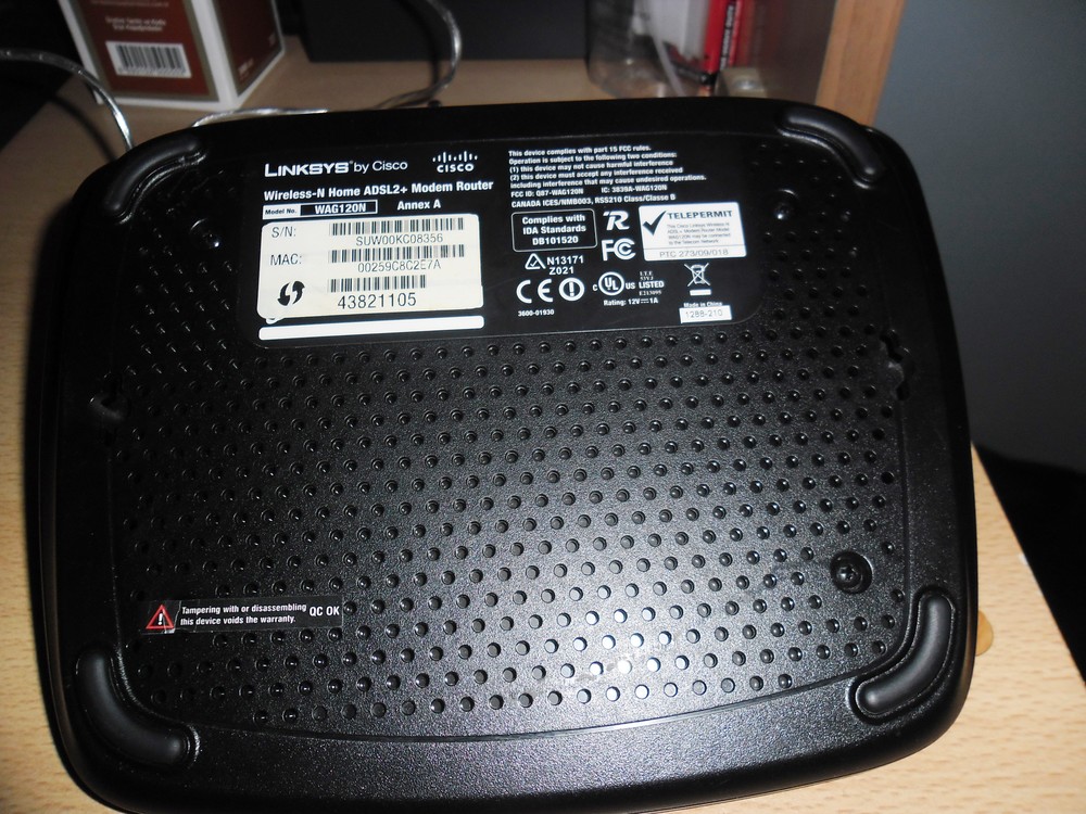  CISCO LINKSYS WAG120N 4 PORT 150MBPS KABLOSUZ MODEM ROUTER