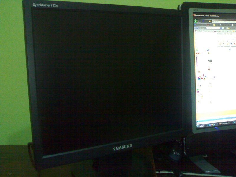 << SaTıLıK >>Samsung Monitör LCD 17 713N 8 ms Siyah