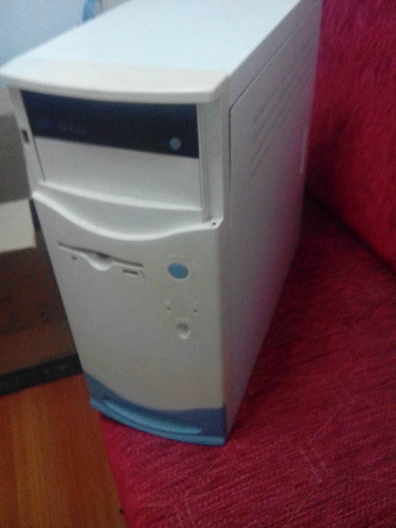  SATILDI - Pentium III Kasa 30 TL