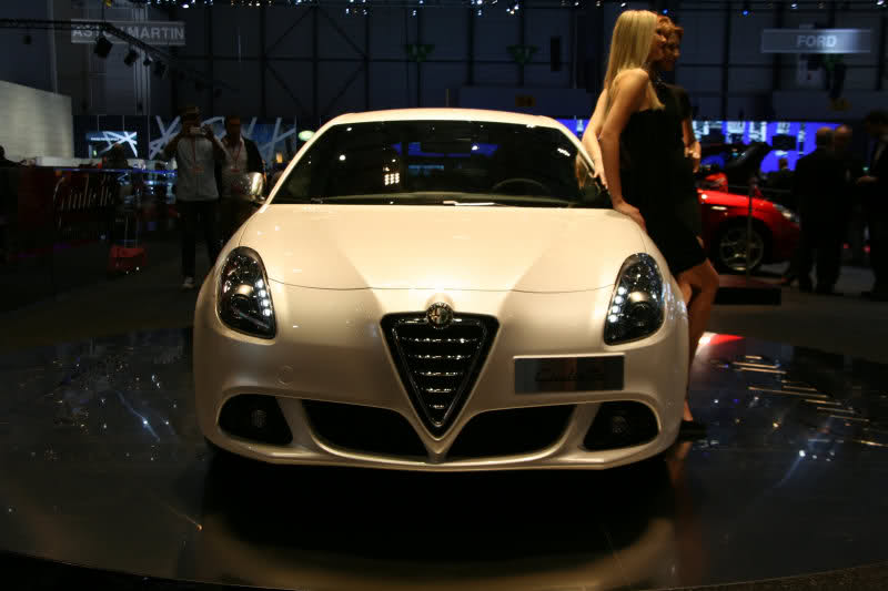  Alfa Romeo Giulietta Cenevre'de Ortaya Çıktı :)