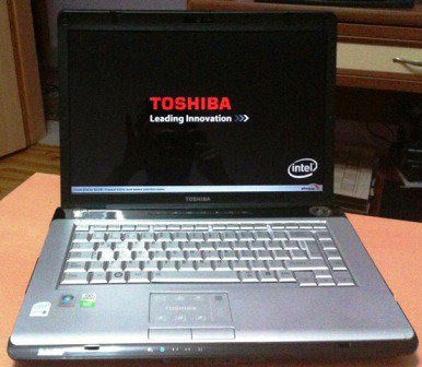  satlık Toshiba Satellite A200-1AE C2Duo 1,73ghz