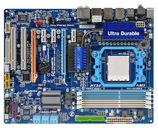  Gigabyte GA-MA790XT-UD4P kullanıcıları buraya..