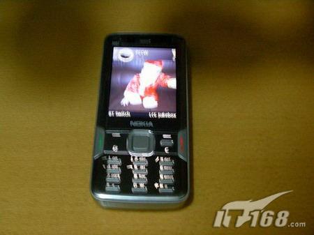  ^^Nokia N82 Black resmi olarak duyuruldu!^^