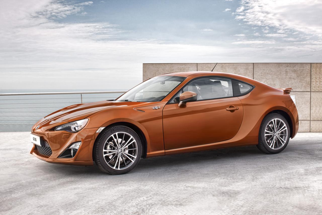  Toyota'dan Yeni Bir Model... GT 86