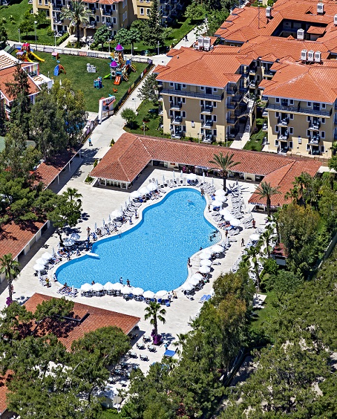  Club Rose Phalesis Otelde hemen hemen yarı fiyatına 4 gecelik iki kişilik tatil