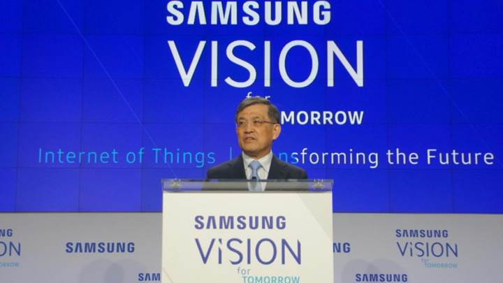 Samsung patronu görevi bırakıyor