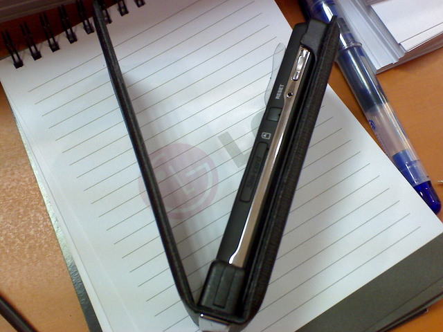  Samsung F300 Music Phone Review >> asi_