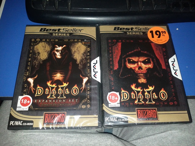  Satılık/Takaslık Diablo II ve Lord Of Destruction Exp. Pack