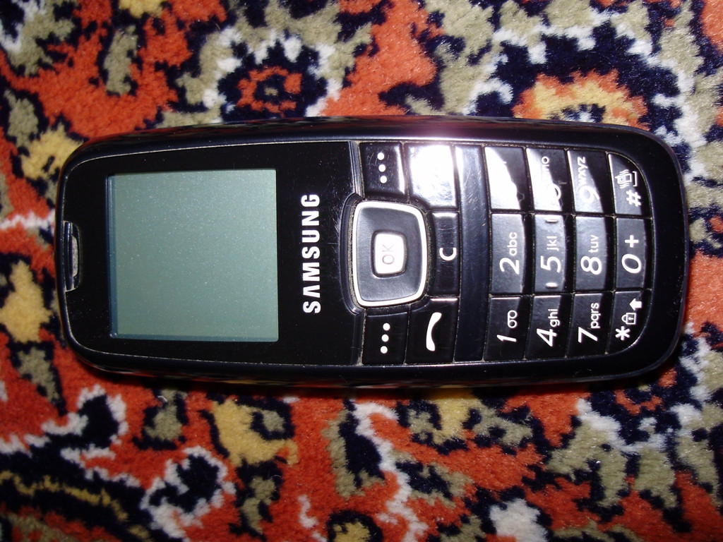  **SAMSUNG N710**