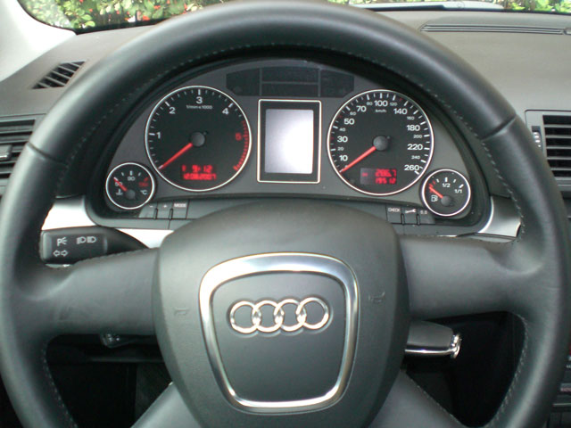  Yeni Audi A4 quadro(QUATTRO) aldim,