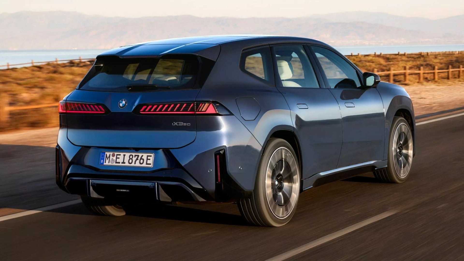 Yeni BMW iX3'ün Türkiye fiyatı belli oldu: 160 kW'lık motorla geliyor
