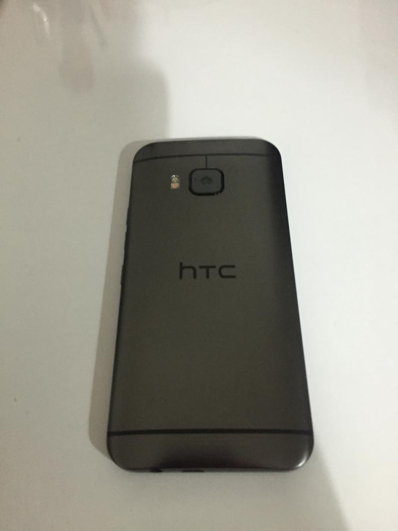  HTC One M9 ***949 TL*** SilverGold & Gun Metal