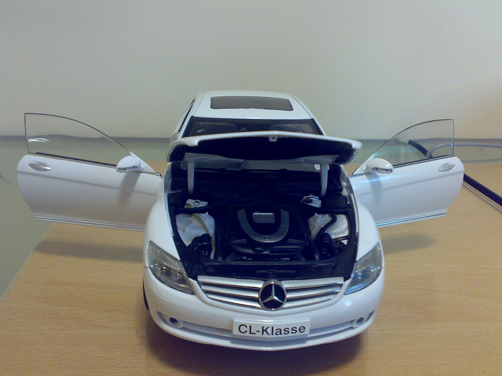  AutoArt 1/18 Mercedes CL Klasse