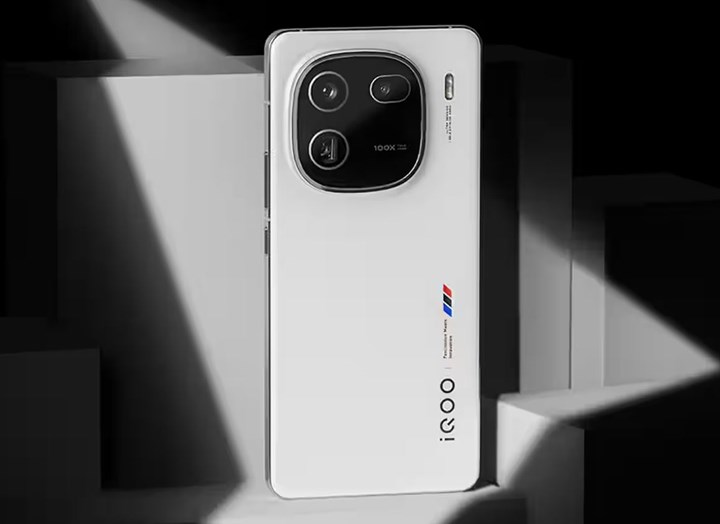 Son bilgiler iQOO’nun yeni bir Pro modeli üzerinde çalıştığını gösteriyor