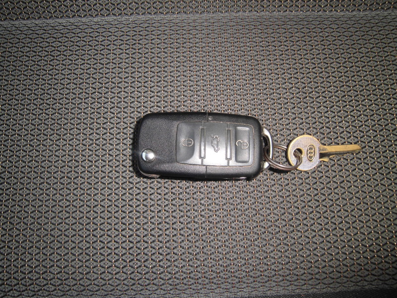  İlk Sahibinden 2010 SEAT LEON 1,6 STYLANCE 32.000 Km'de KIRMIZI