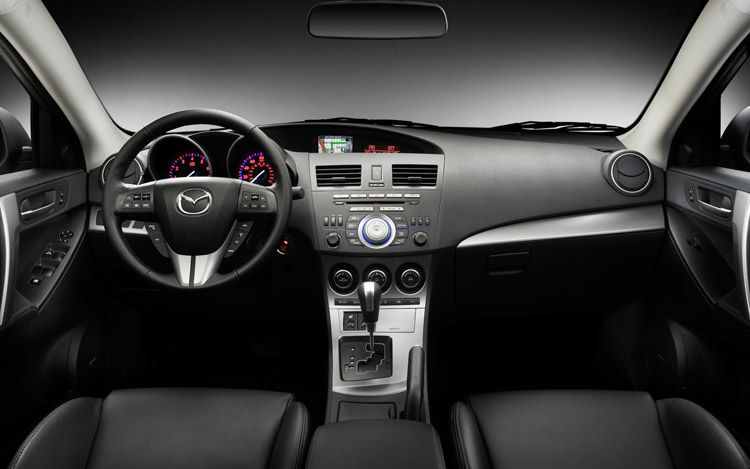  Yeni Mazda3 Showroom'da!!