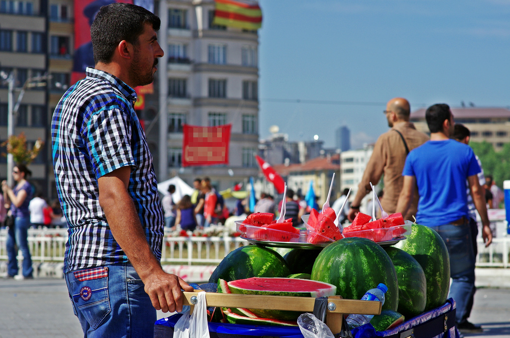  --  Manuel Lenslerle Çekilmiş Fotoğrafların Paylaşım Konusu  --