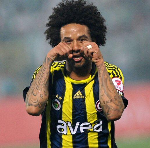  SON DAKİKA: Fenerbahçe, Cristian Baroni ile yollarını ayırdığını açıkladı.