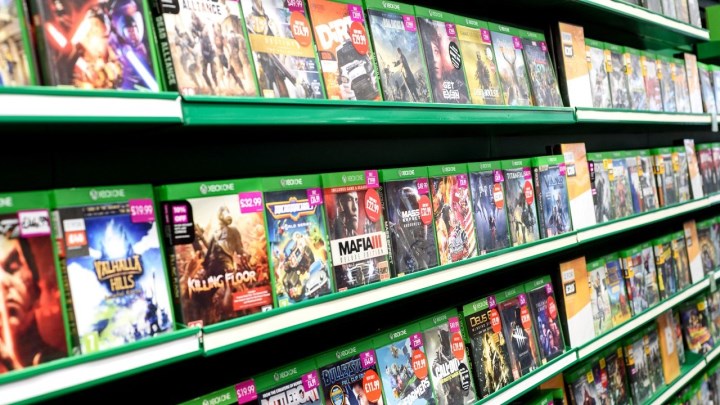 Xbox diskli oyun satmayı bırakıyor: Avrupa’da Xbox oyunları mağazalardan kaldırılıyor