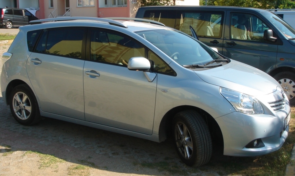  YENİ COROLLA VERSO