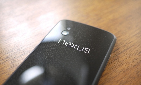LG: Nexus 4'ün üretimi normal seyrinde devam ediyor