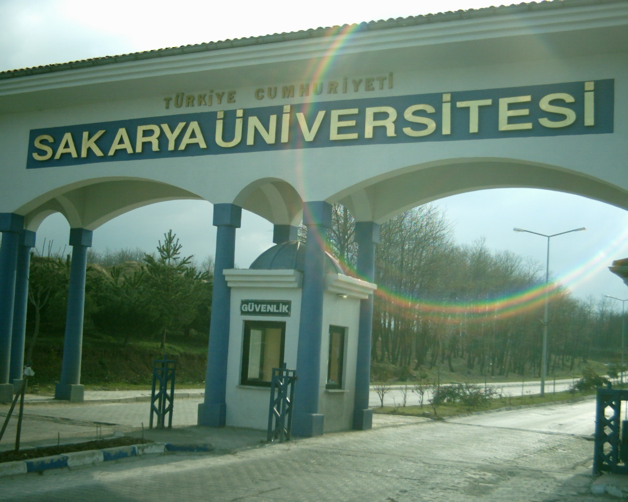  Sakarya ÜNİVERSİTESİ...