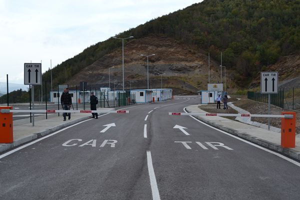  Bulgaristanda Farlar 24 Saat Açık Olmalı mı?