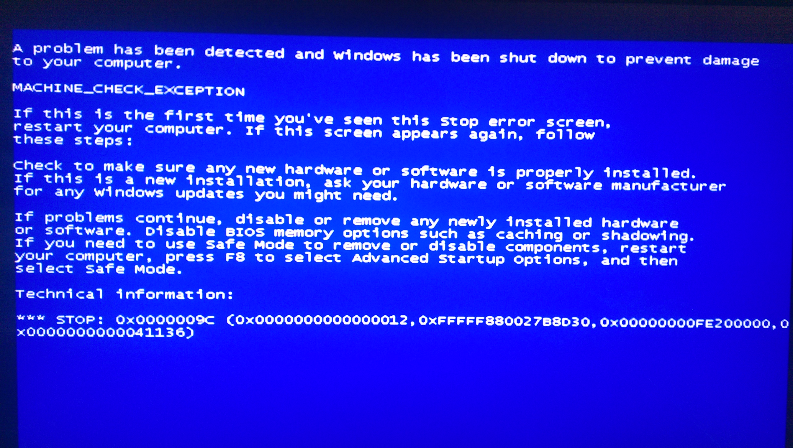 Что делать если вылез синий экран. Синий экран. 0x0000007b. Ошибка виндовс 7 синий экран. BIOS синий.
