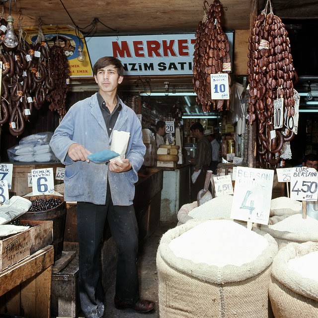  1971 İSTANBUL FOTOĞRAFLARI ( YÜKSEK ÇÖZÜNÜRLÜKLÜ / DÜN ÇEKİLMİŞ GİBİ )
