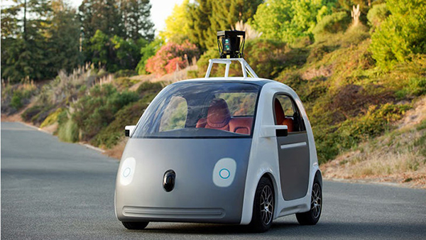 Google, sürücüsüz otomobilini görücüye çıkarttı