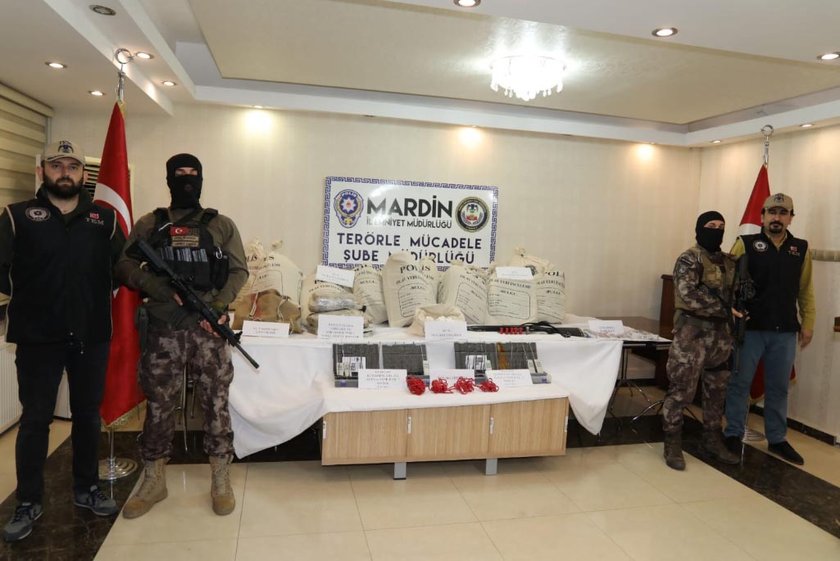 Son dakika: Mardin'de 250 kilo patlayıcı bulundu, 5 kişi gözaltına alındı