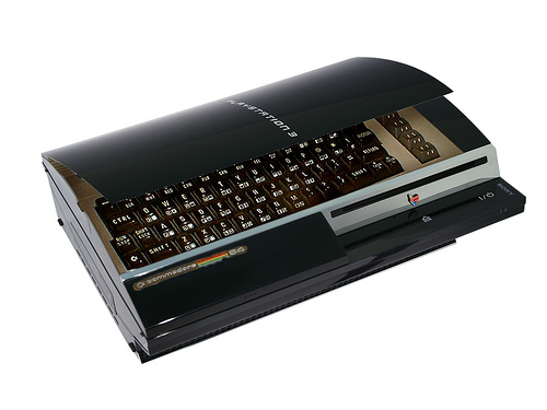  İmzasında Commodore 64'ten Çıkmış Gibi Bir PS4 Resmi Olan Arkadaş ?
