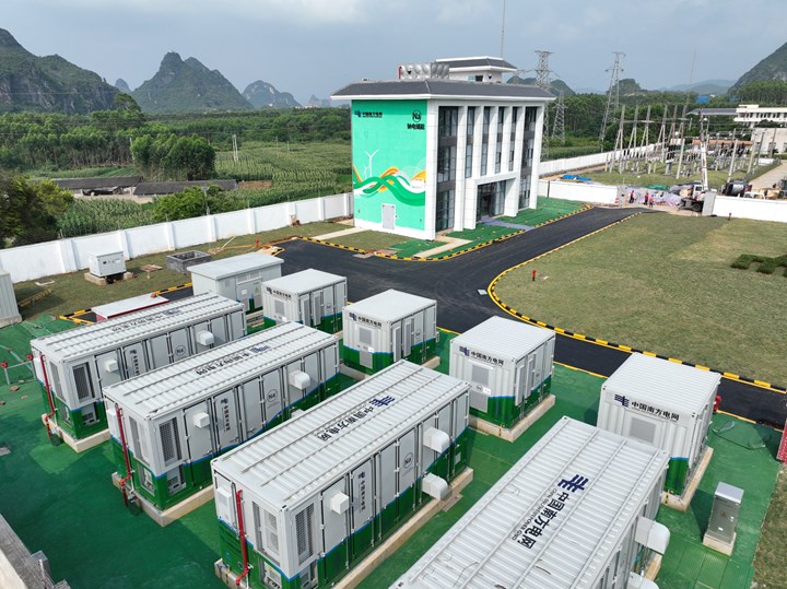 Çin'in ilk büyük sodyum iyon bataryalı depolama tesisi hizmete girdi