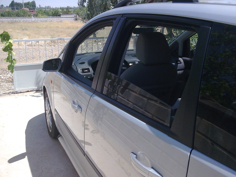  Ford Focus C-Max