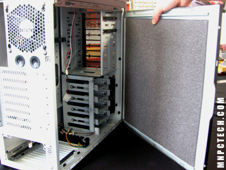 Lian Li'den sessizlik odaklı mid-tower bilgisayar kasası: PC-B12