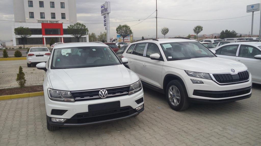 Kodiak ve Tiguan iki beyaz yan yana