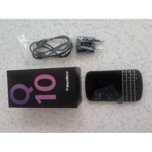  SATILIK SIFIR BLACKBERRY Q10 CEP TELEFONU (950 TL)