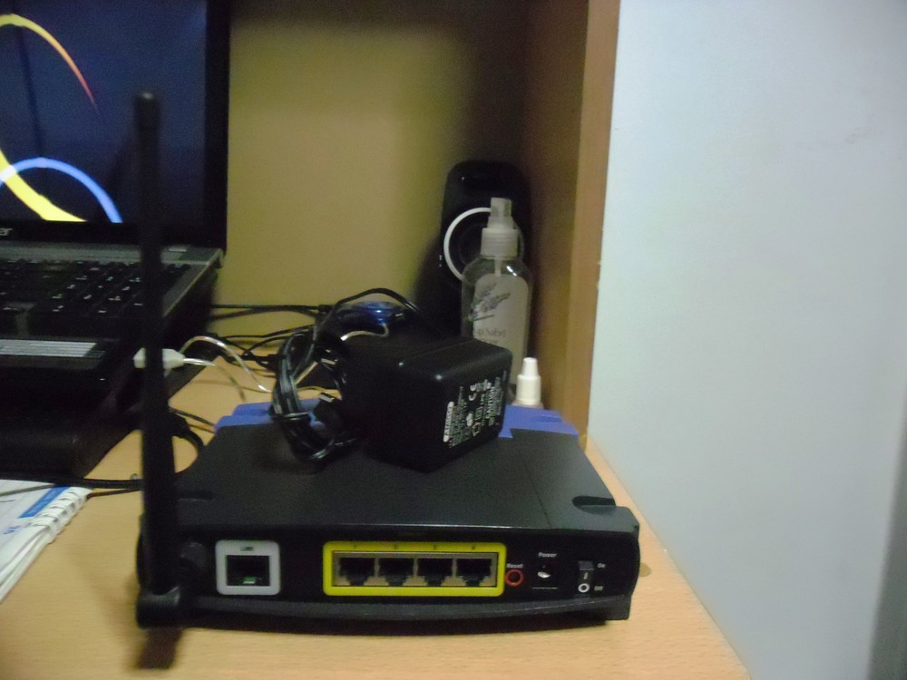  LINKSYS CISCO WAG54G 4 PORT KABLOSUZ ADSL MODEM(SATILDI)