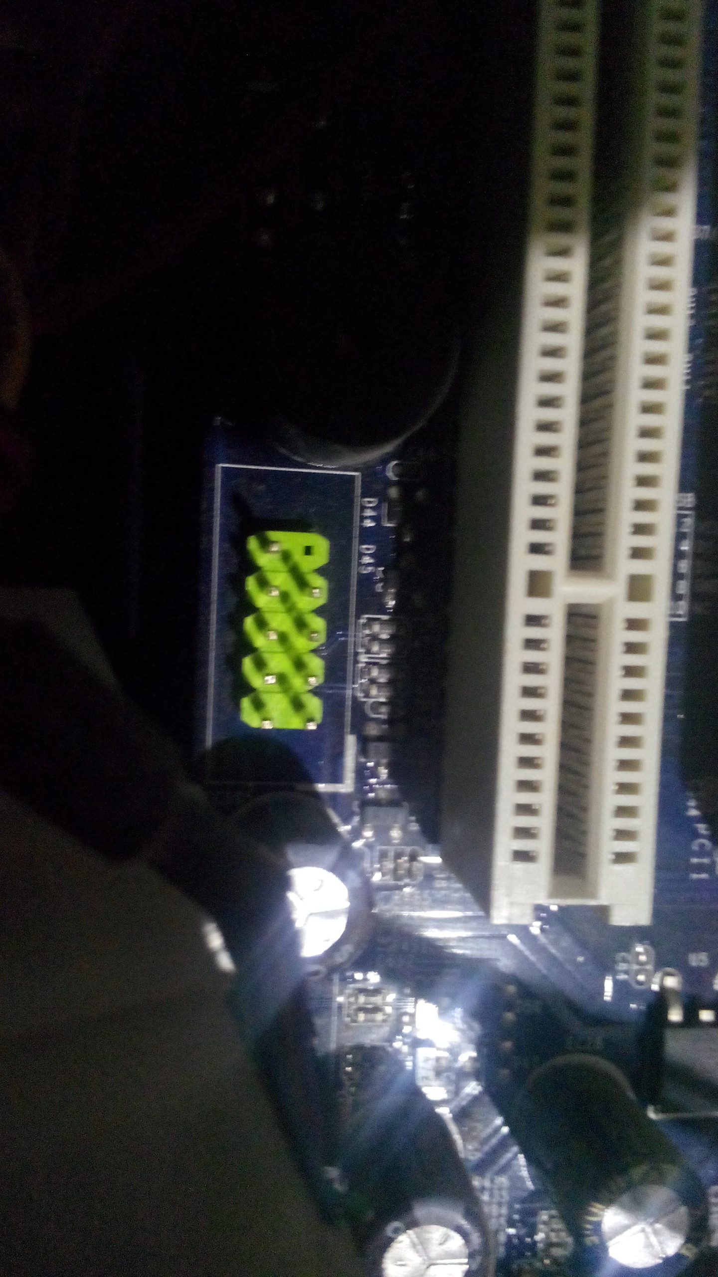  Ön panel usb soketlerini anakarta takma hakkında yardım
