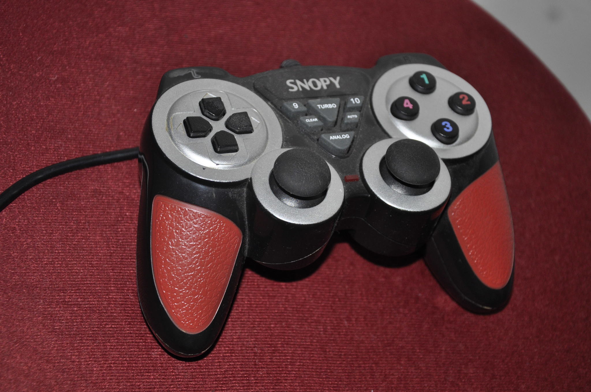  USB PIC PROGRAMLAYICI VE SNOPY OYUN KOLU
