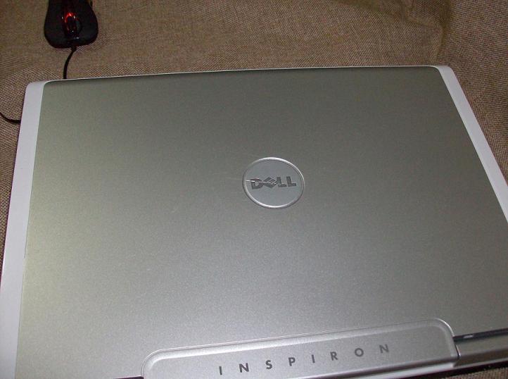  ANKARA Dell1501 cift cekirdekli notebook 650YTL